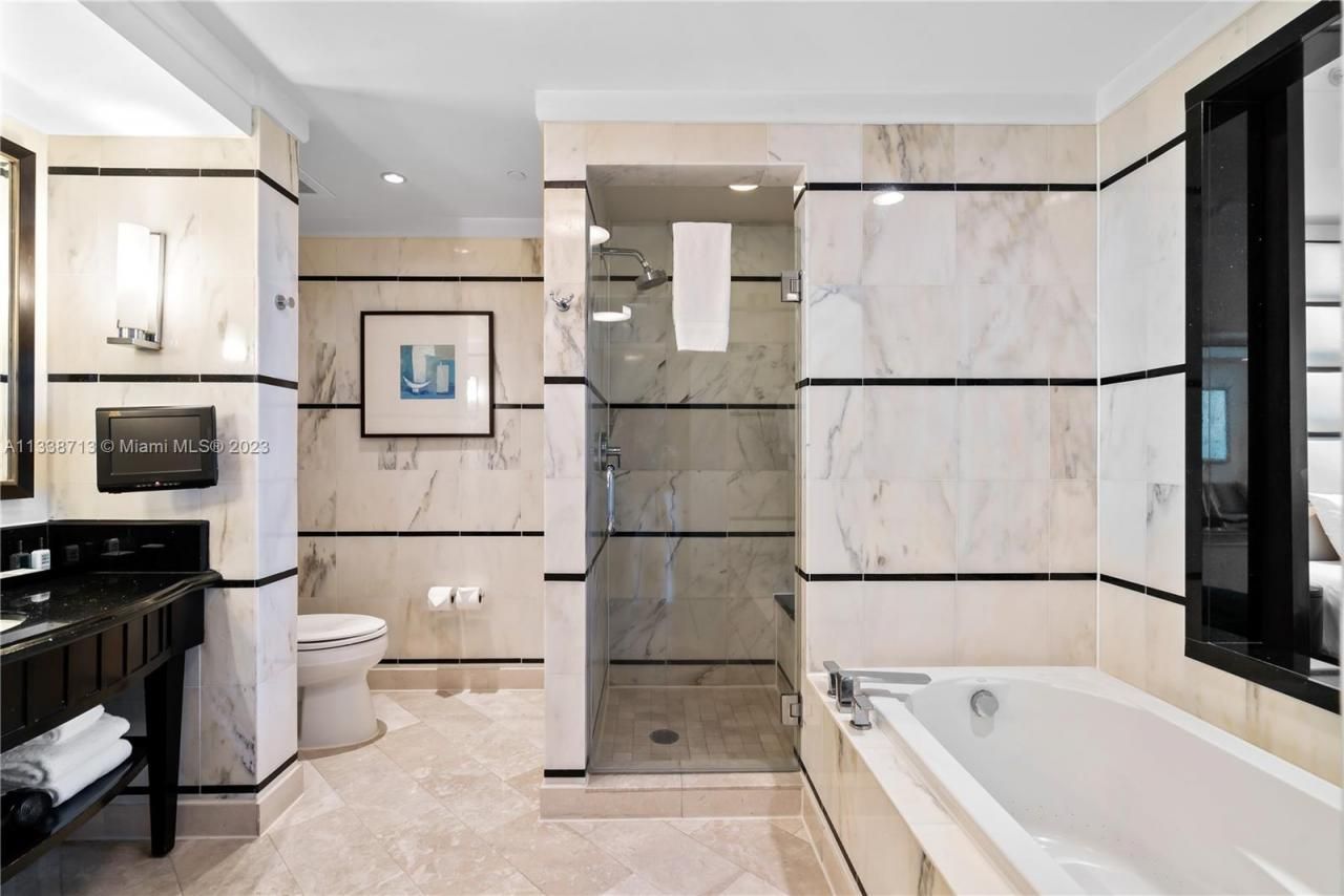 4391 Collins Ave, Unit 1911/1909/, Miami Beach, FL 33140 Photo