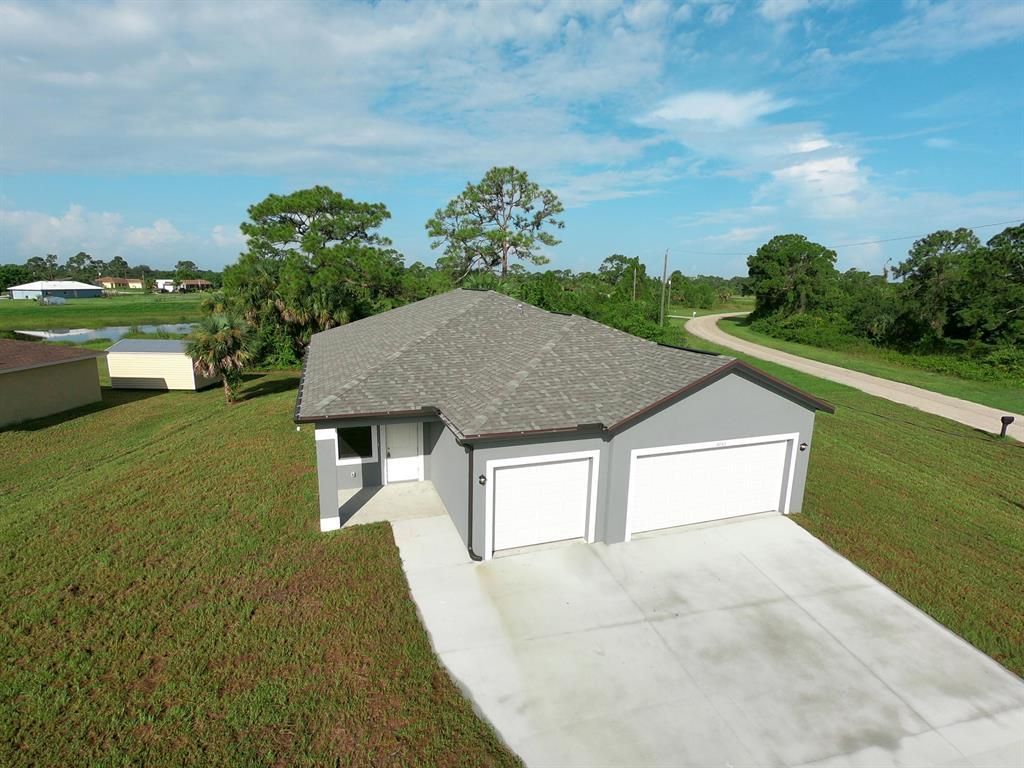 1015 N Naples Street, Labelle, FL 33935 Photo