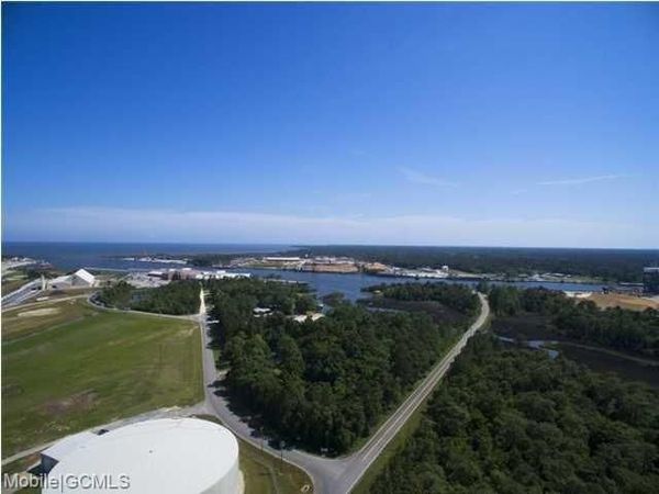 7554 Deer River Road, Theodore, AL 36582