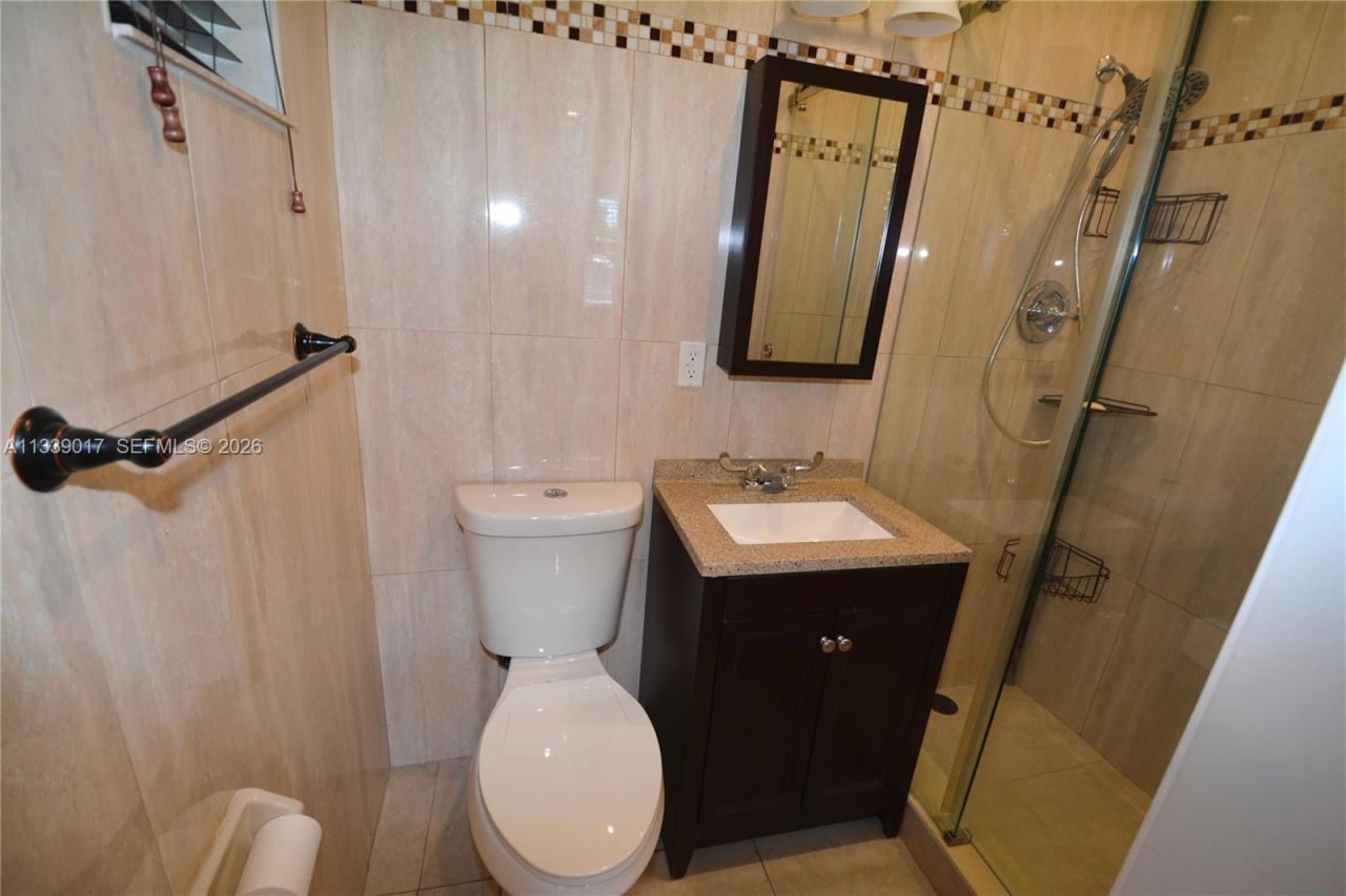 16921 NE 6th Ave, North Miami Beach, FL 33162 Photo