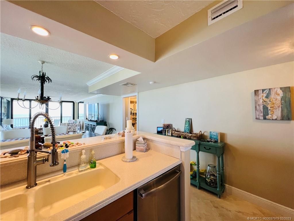 10600 S Ocean Drive, Unit 701, Jensen Beach, FL 34957 Photo