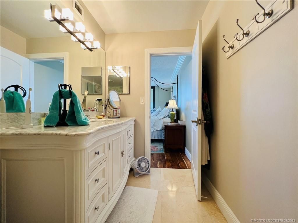 10600 S Ocean Drive, Unit 701, Jensen Beach, FL 34957 Photo