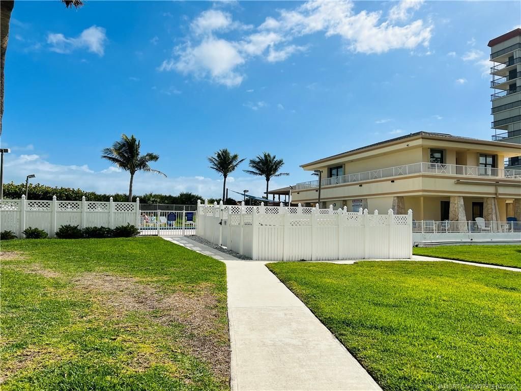 10600 S Ocean Drive, Unit 701, Jensen Beach, FL 34957 Photo