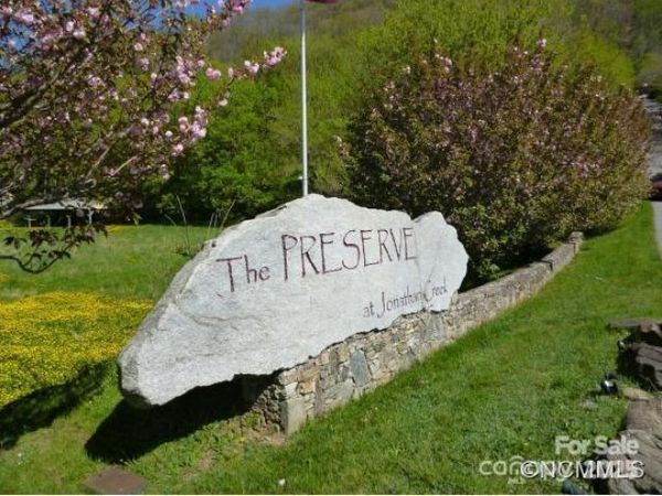 40 Rons Ridge, Waynesville, NC 28785