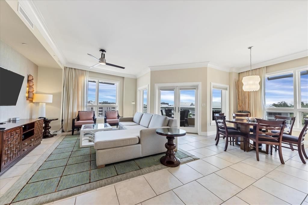 915 Seaside Drive, Unit 512, Sarasota, FL 34242 Photo