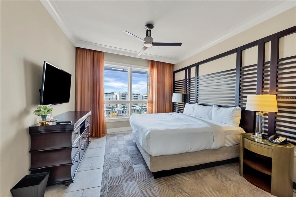 915 Seaside Drive, Unit 512, Sarasota, FL 34242 Photo