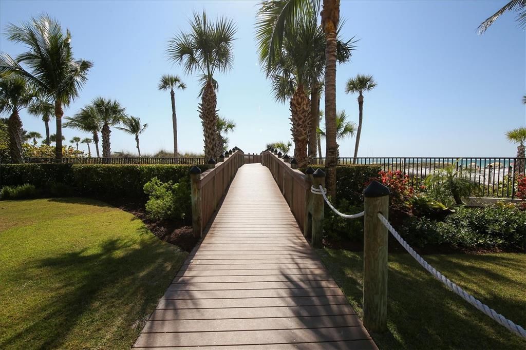 915 Seaside Drive, Unit 512, Sarasota, FL 34242 Photo