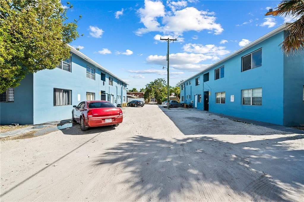 500 SE 22nd Street, Fort Lauderdale, FL 33316 Photo