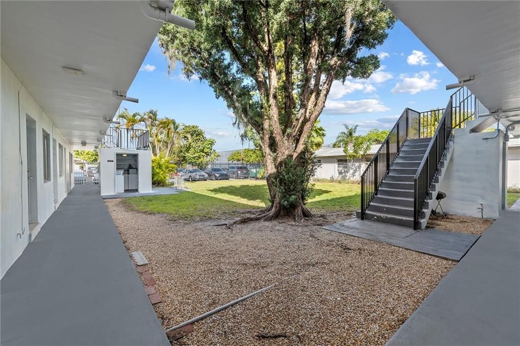 500 SE 22nd Street, Fort Lauderdale, FL 33316 Photo