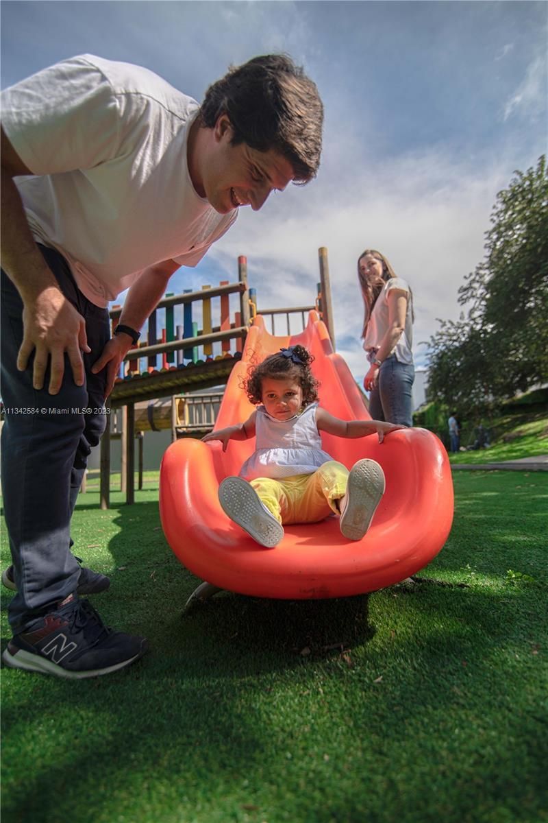 Ff-136-300 Mtrs Oeste Del Intercambio De La Guacim, , NA 00000 Photo