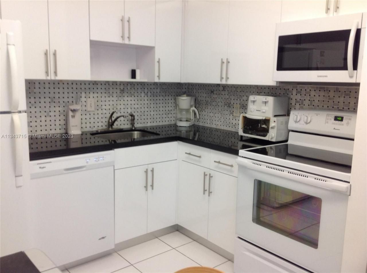 5151 Collins Ave, Unit 1119, Miami Beach, FL 33140 Photo