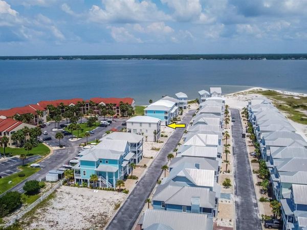1482 Seaside Cir, Navarre Beach, FL 32566