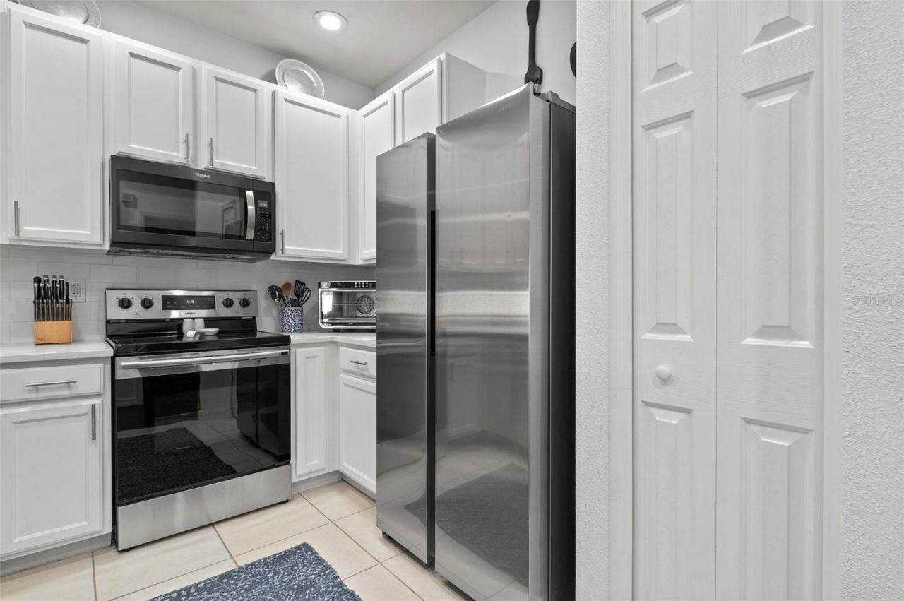3423 Parkridge Circle, Unit 19-101, Sarasota, FL 34243 Photo