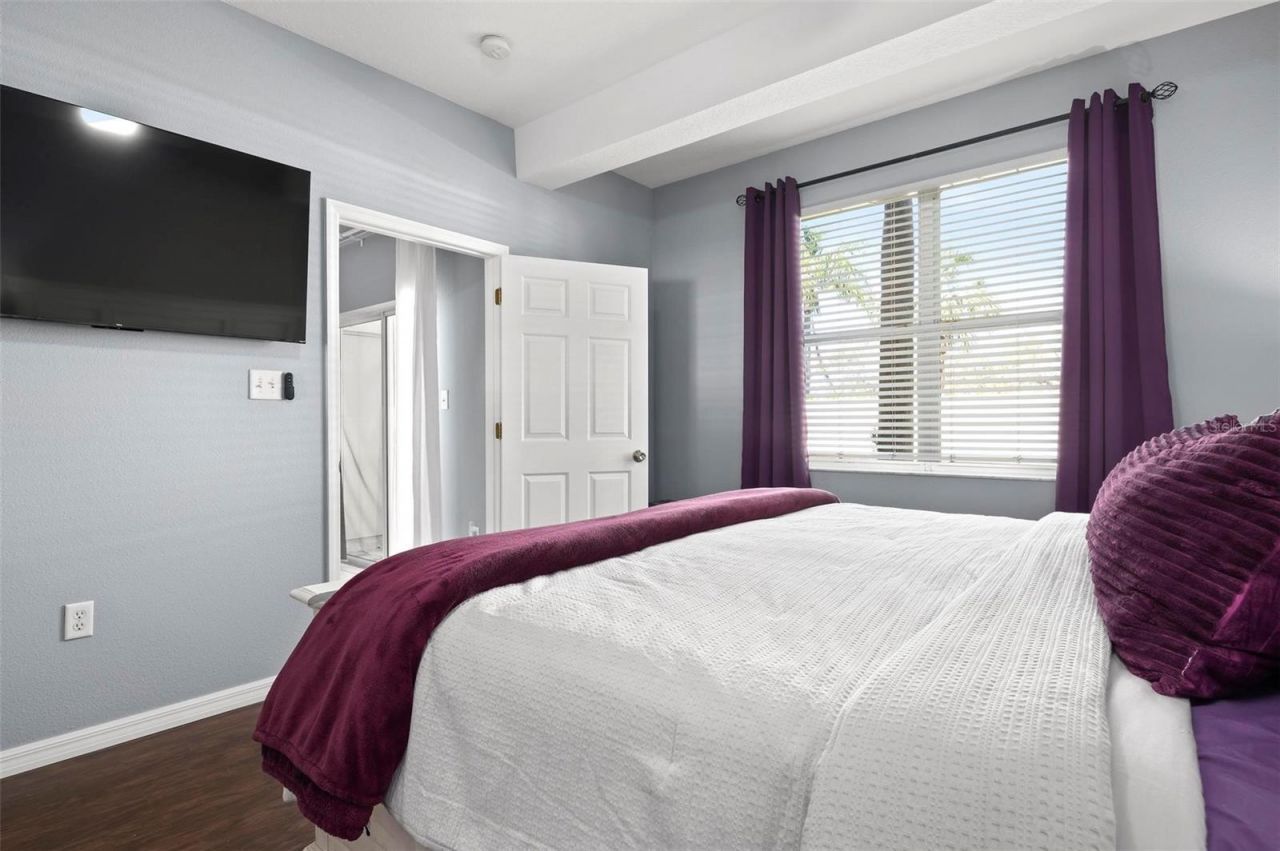 3423 Parkridge Circle, Unit 19-101, Sarasota, FL 34243 Photo