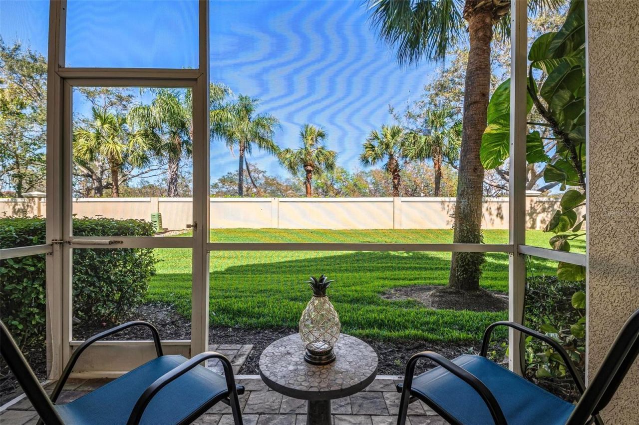3423 Parkridge Circle, Unit 19-101, Sarasota, FL 34243 Photo
