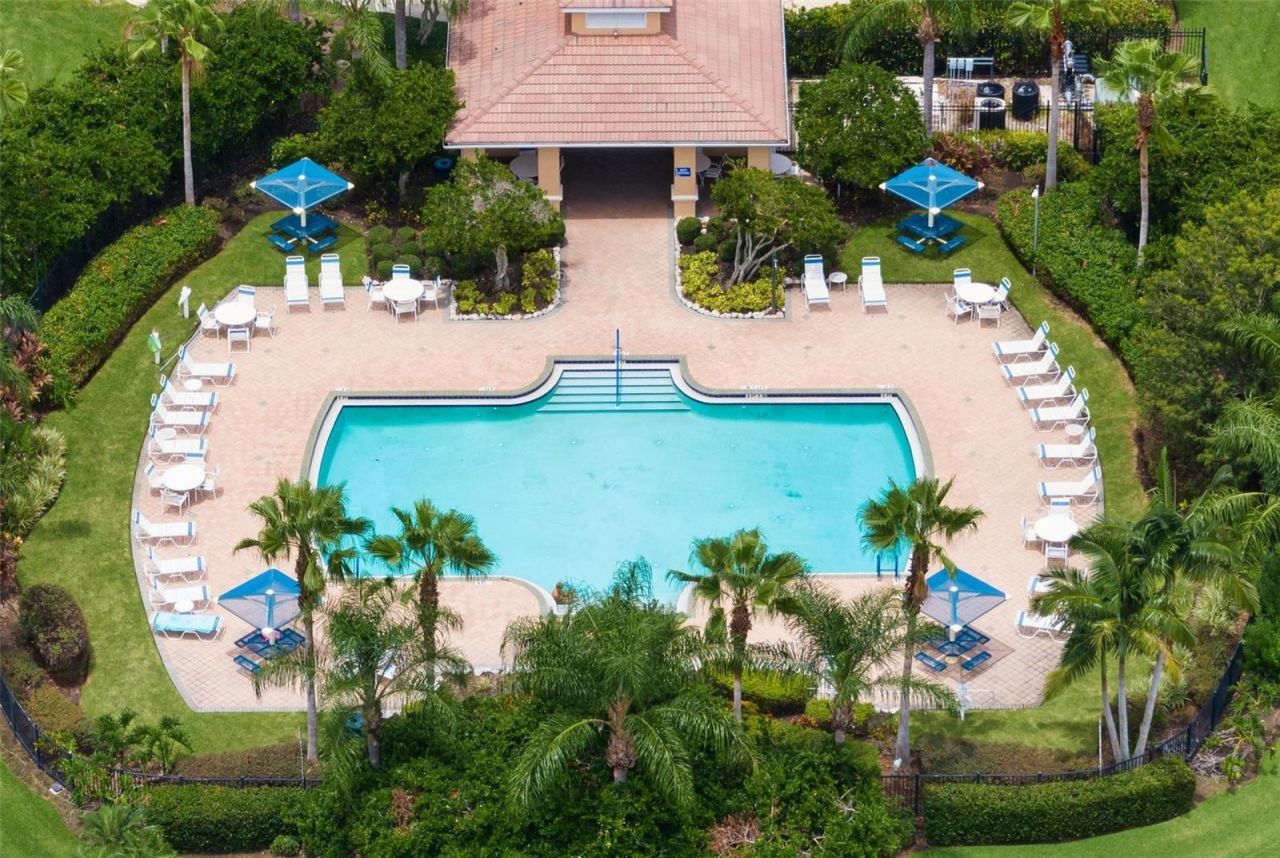 3423 Parkridge Circle, Unit 19-101, Sarasota, FL 34243 Photo