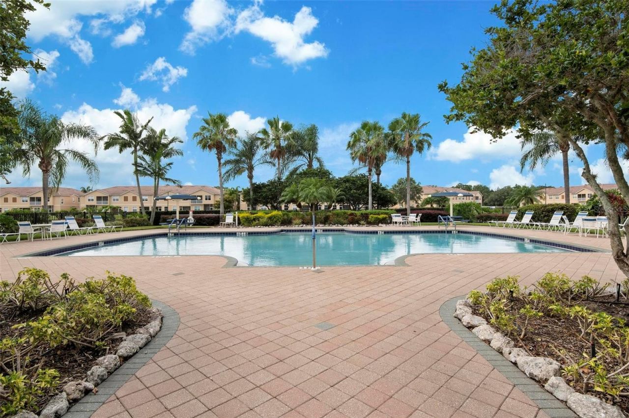 3423 Parkridge Circle, Unit 19-101, Sarasota, FL 34243 Photo