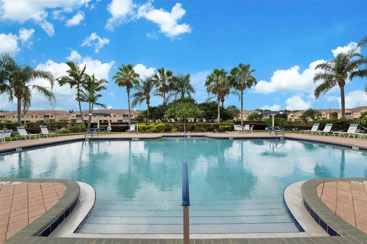 3423 Parkridge Circle, Unit 19-101, Sarasota, FL 34243 Photo