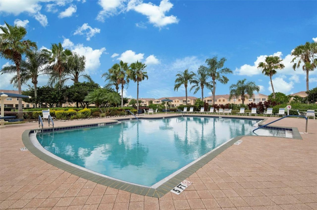 3423 Parkridge Circle, Unit 19-101, Sarasota, FL 34243 Photo