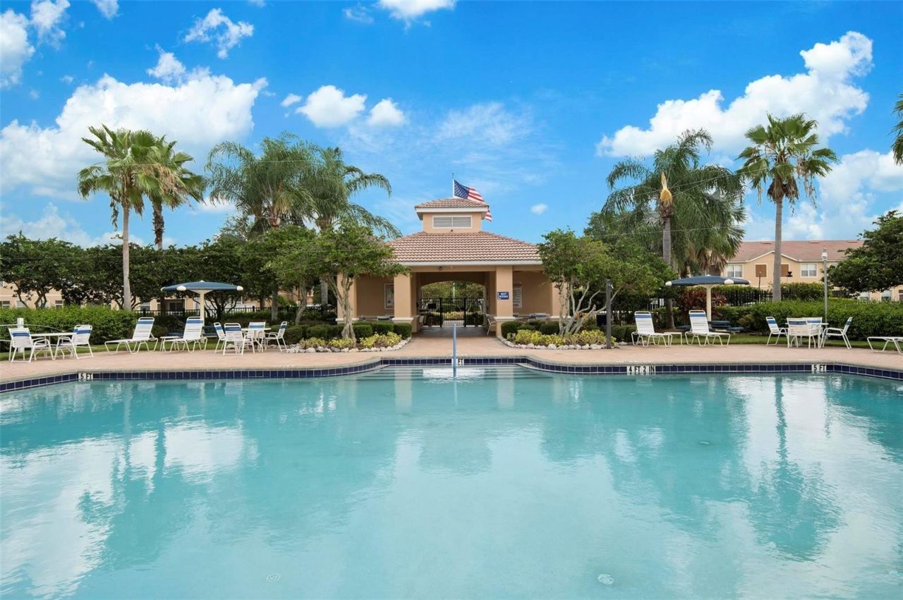 3423 Parkridge Circle, Unit 19-101, Sarasota, FL 34243 Photo