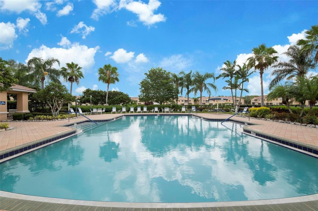 3423 Parkridge Circle, Unit 19-101, Sarasota, FL 34243 Photo