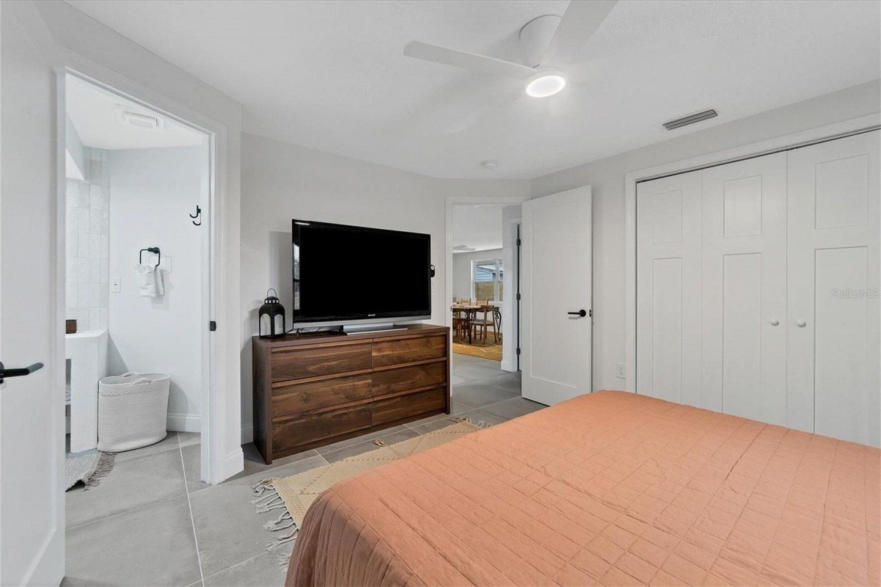 2441 Novus Street, Sarasota, FL 34237 Photo