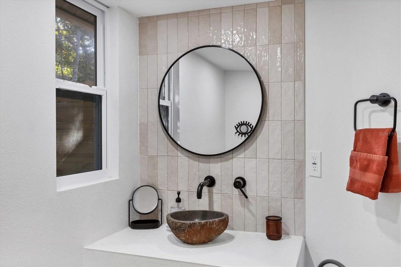 2441 Novus Street, Sarasota, FL 34237 Photo