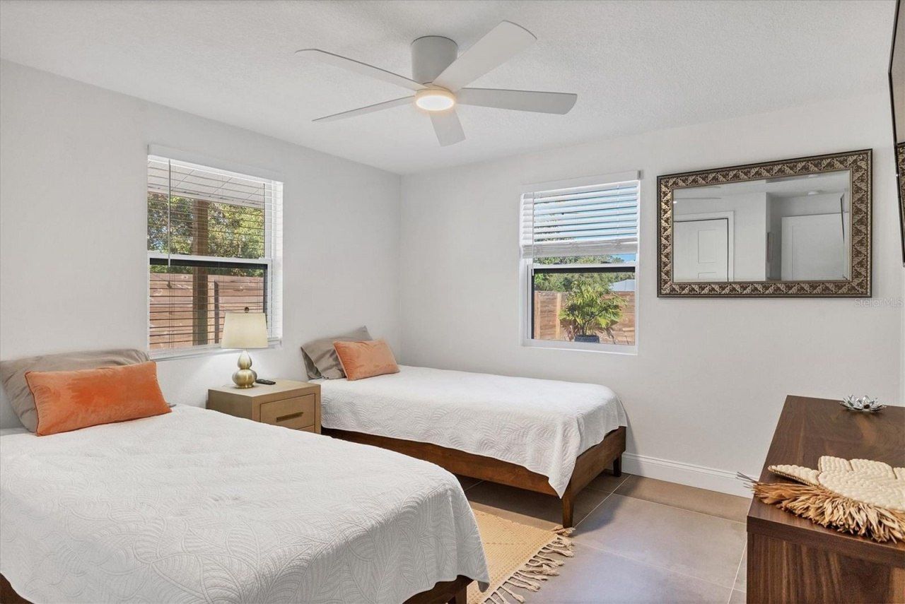 2441 Novus Street, Sarasota, FL 34237 Photo