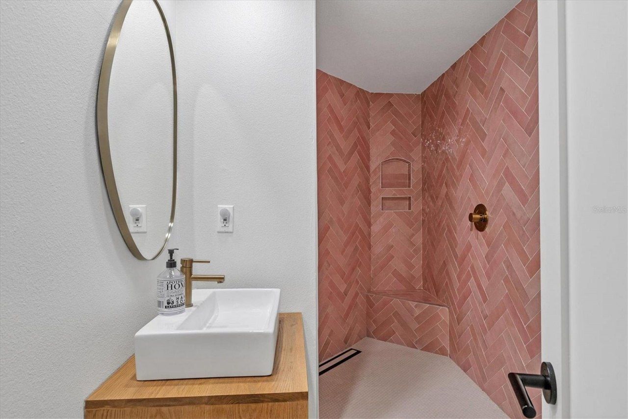 2441 Novus Street, Sarasota, FL 34237 Photo