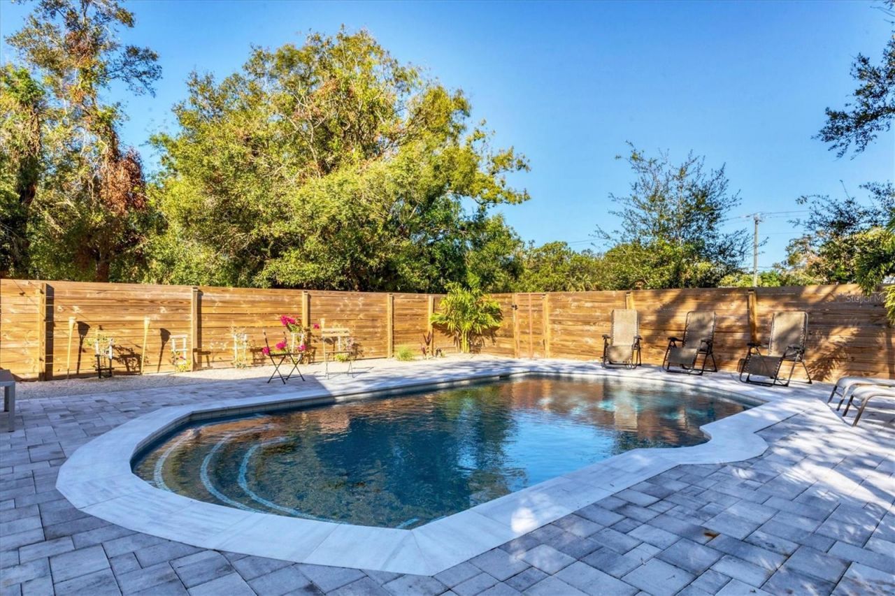 2441 Novus Street, Sarasota, FL 34237 Photo