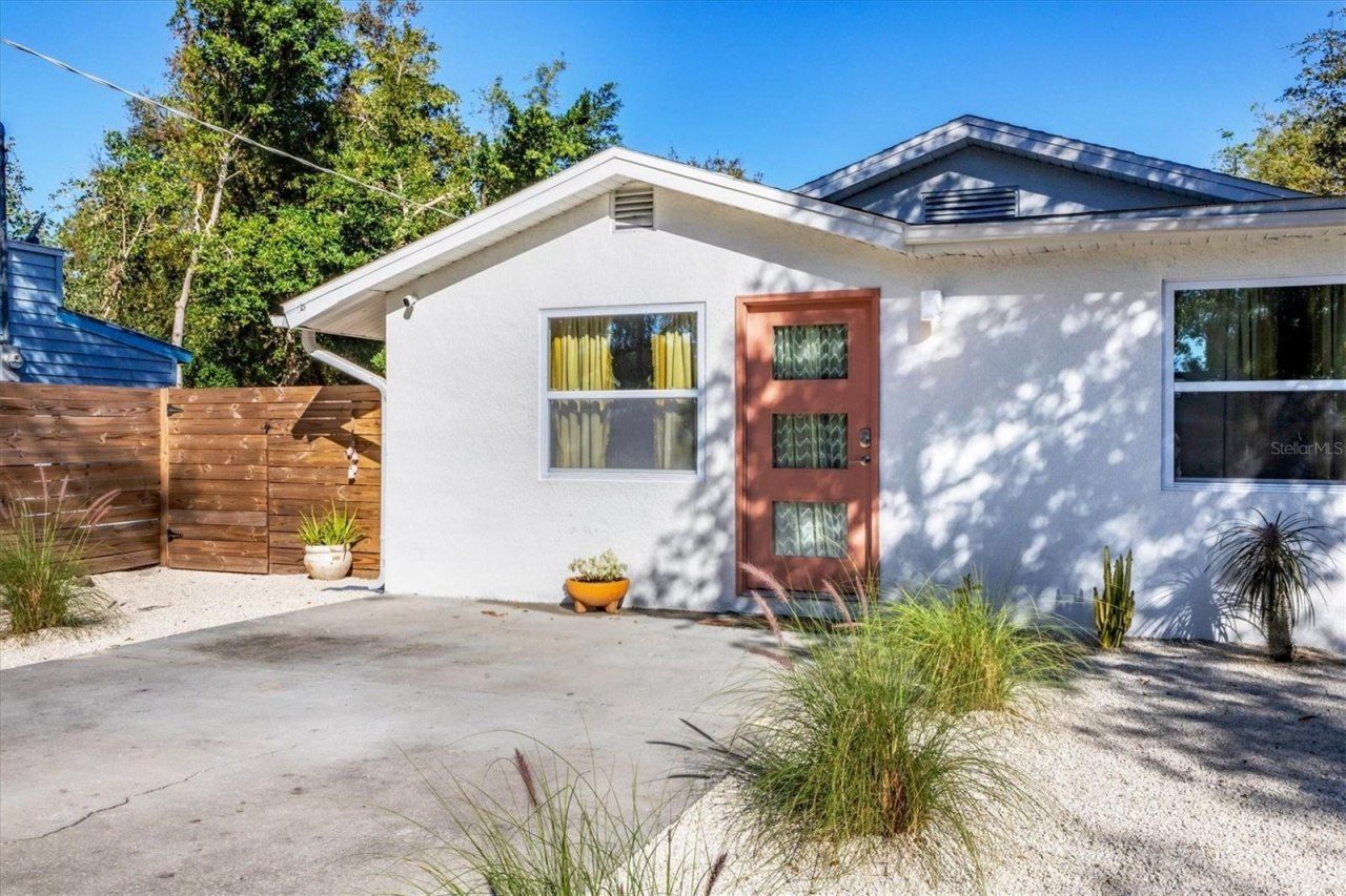 2441 Novus Street, Sarasota, FL 34237 Photo