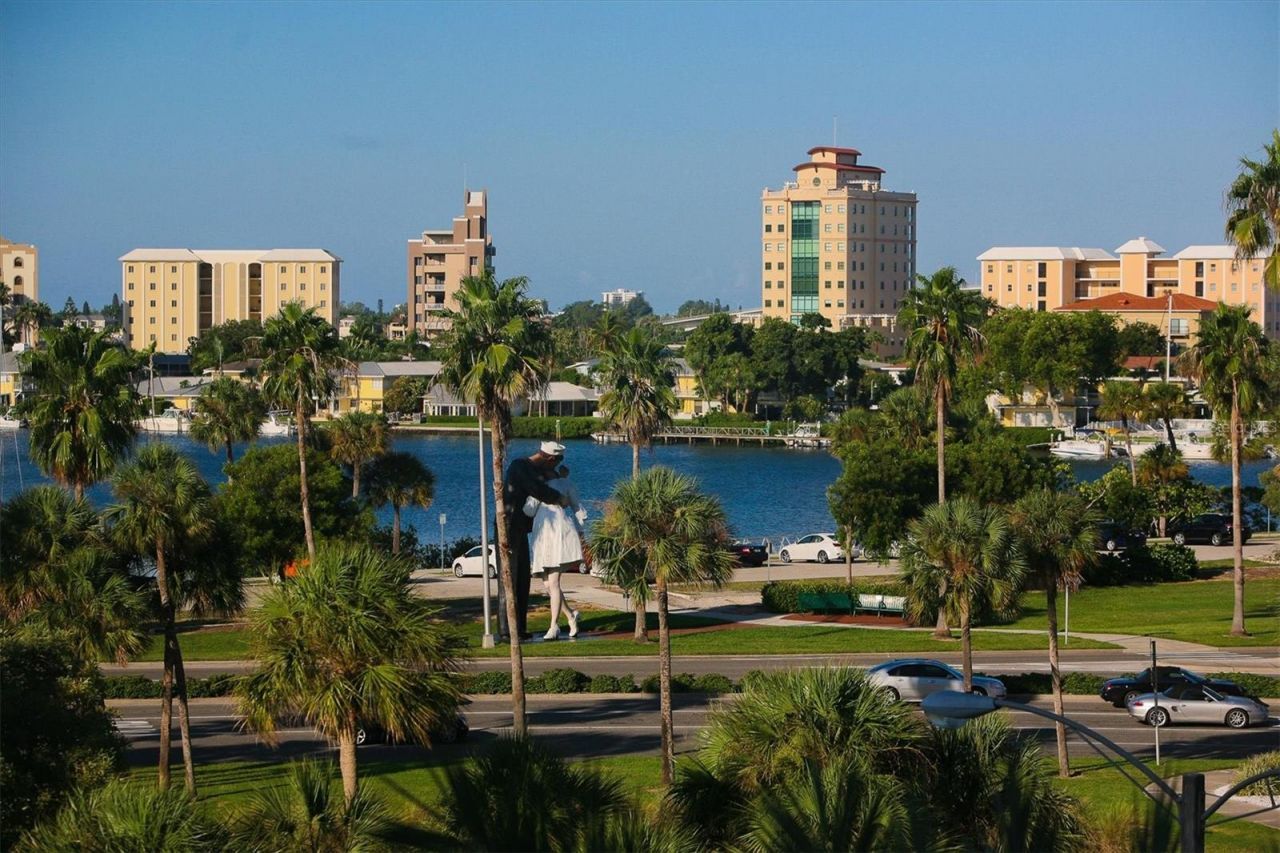 2441 Novus Street, Sarasota, FL 34237 Photo
