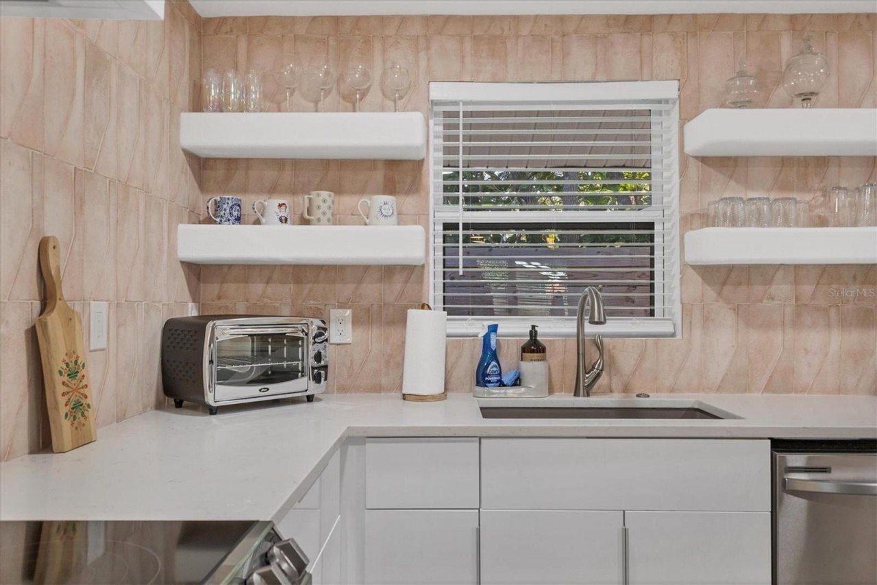 2441 Novus Street, Sarasota, FL 34237 Photo