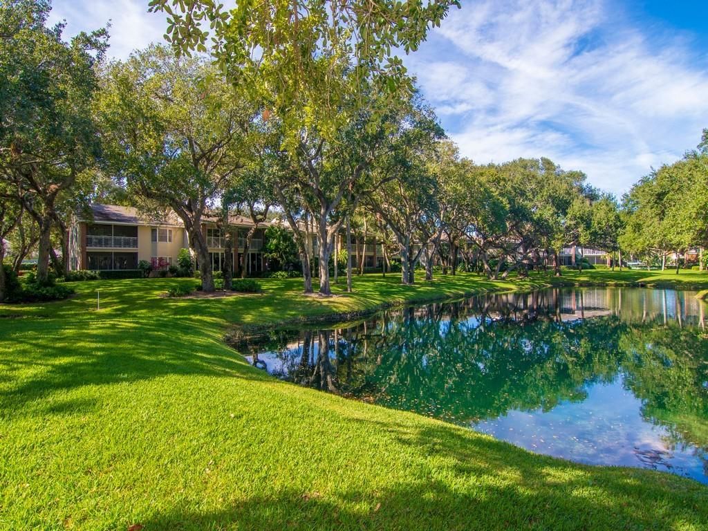 133 E Park Shores Circle, Unit 4E, Indian River Shores, FL 32963 Photo
