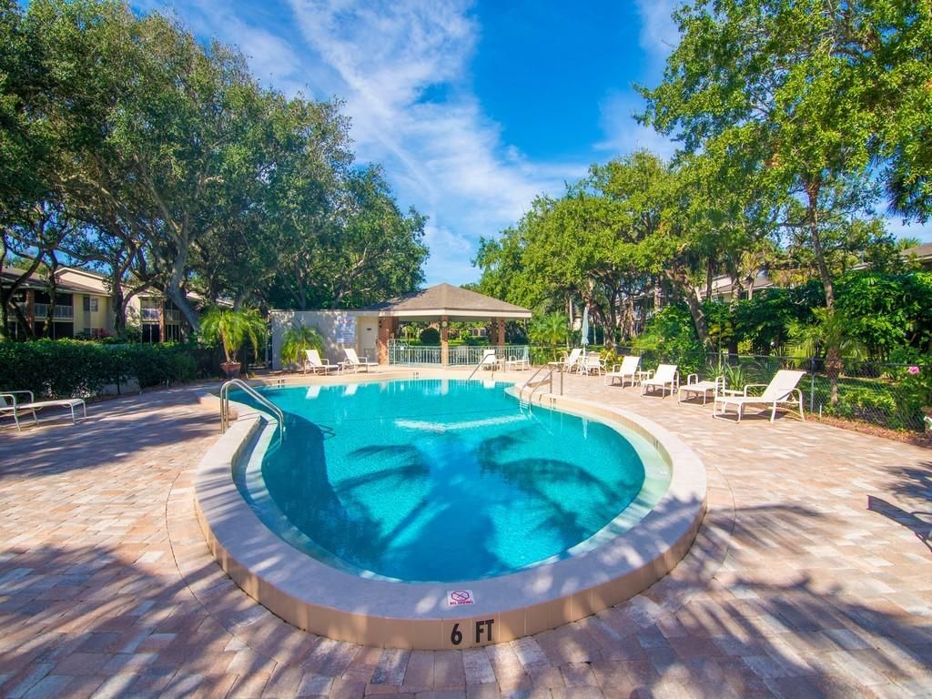 133 E Park Shores Circle, Unit 4E, Indian River Shores, FL 32963 Photo