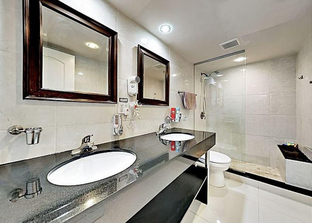 4040 Galt Ocean Drive, Unit 805, Fort Lauderdale, FL 33308 Photo