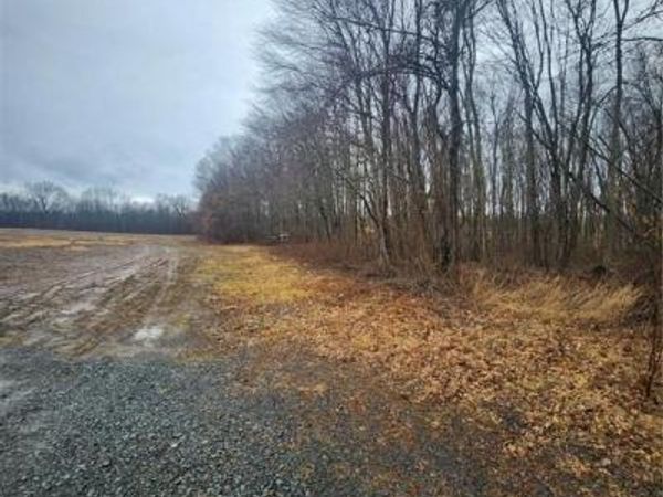 01 South Grand, Suffield, CT 06026