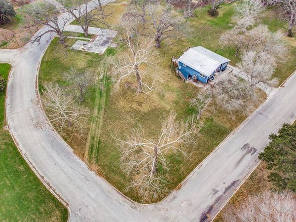 46 GLEN COVE DR, Seguin, TX 78155