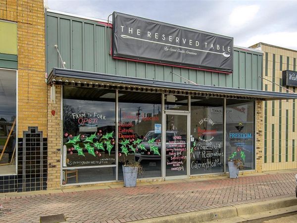 126 W Louisiana Avenue, Vivian, LA 71082