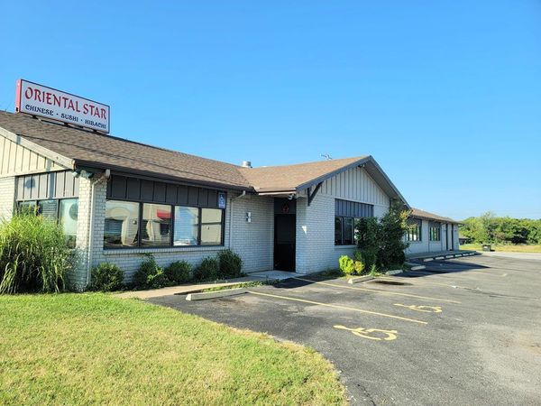 2711 N Broadway Street, Pittsburg, KS 66762