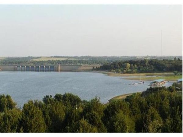 83 Overlook RD, Ponca City, OK 74604