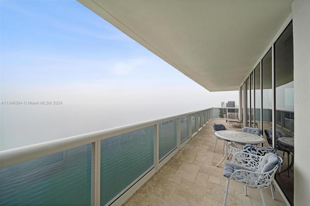 1830 S Ocean Dr, Unit 4602, Hallandale Beach, FL 33009 Photo