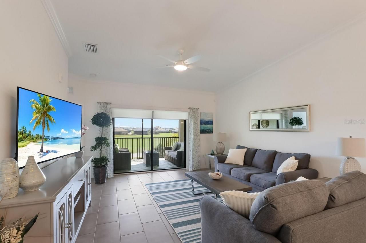 5721 Palmer Circle, Unit 201, Bradenton, FL 34211 Photo