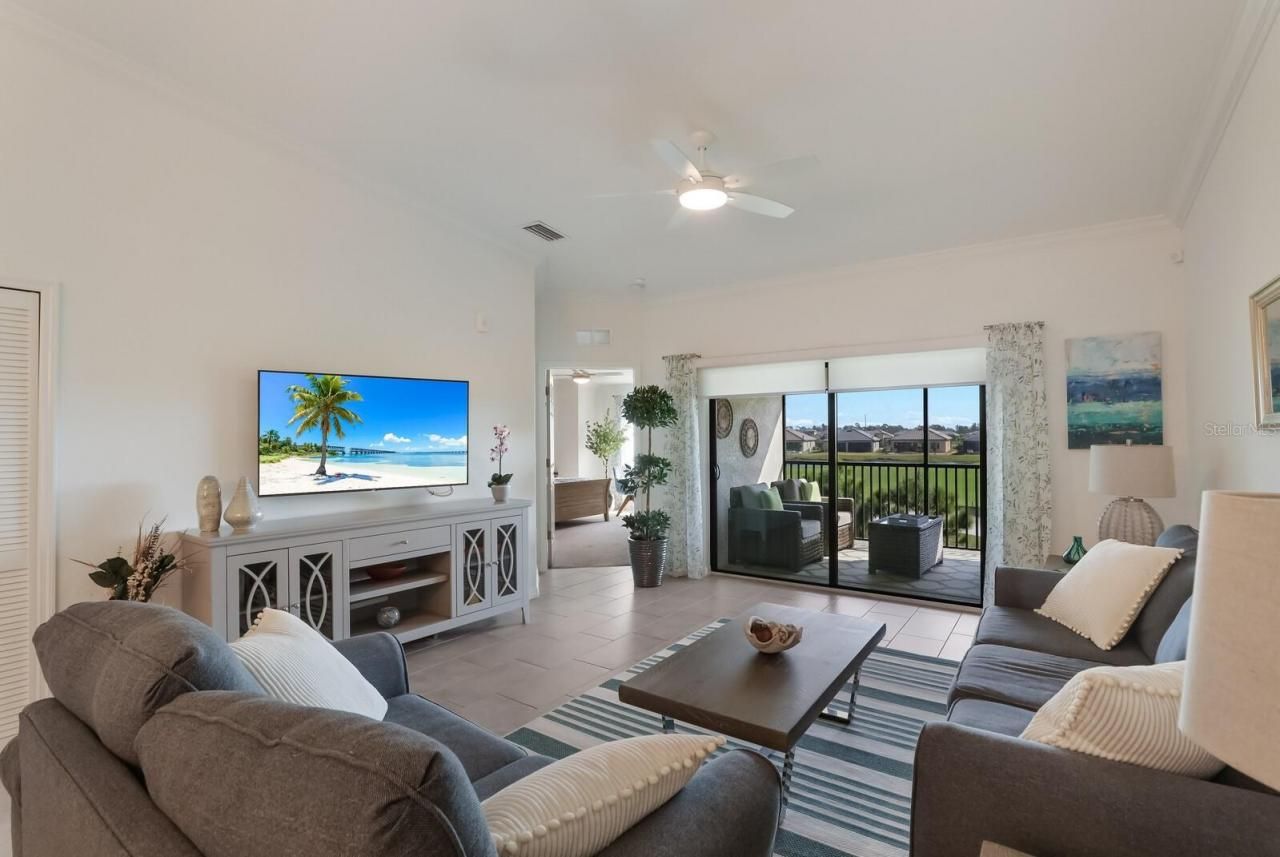 5721 Palmer Circle, Unit 201, Bradenton, FL 34211 Photo