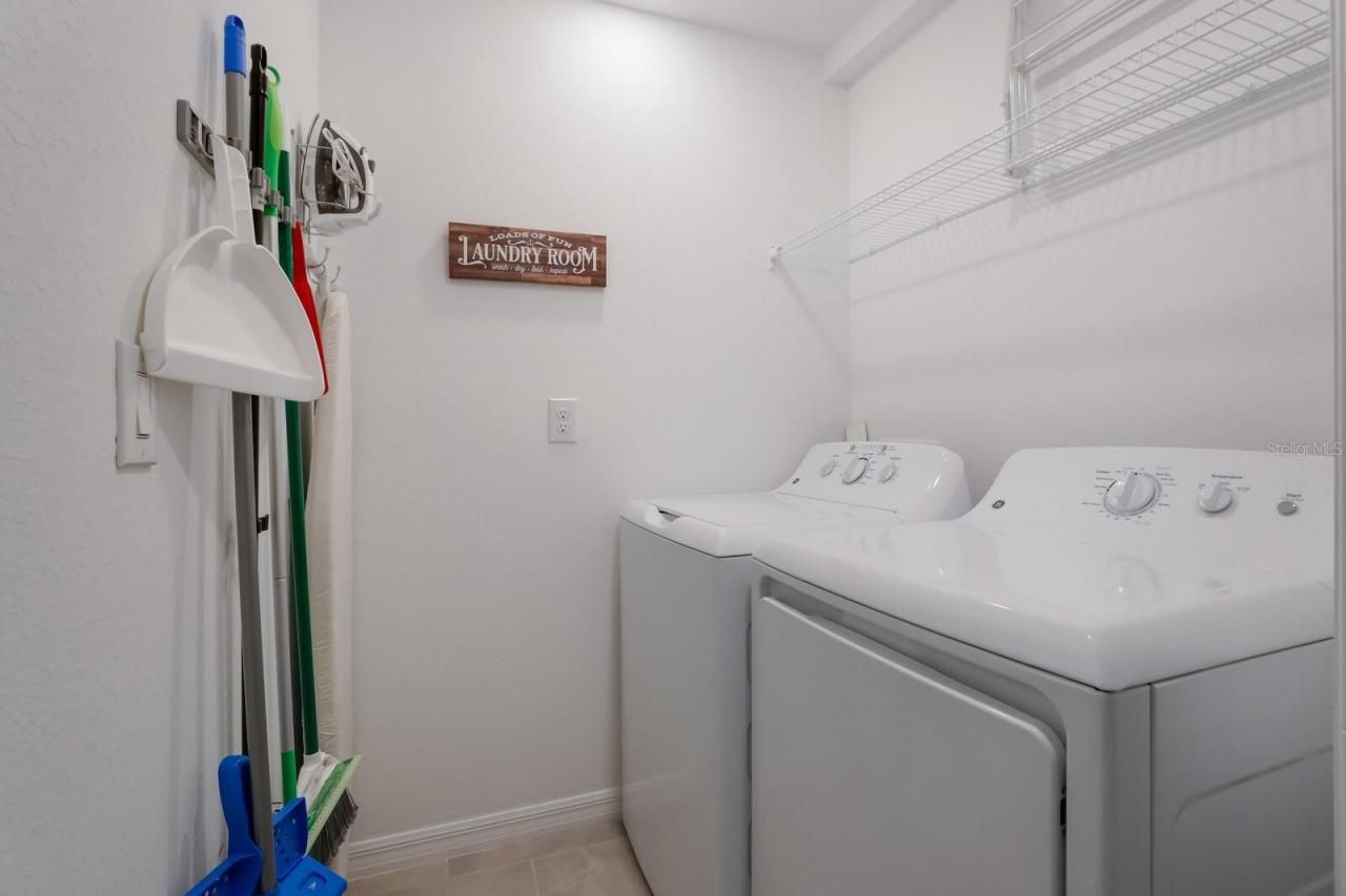 5721 Palmer Circle, Unit 201, Bradenton, FL 34211 Photo