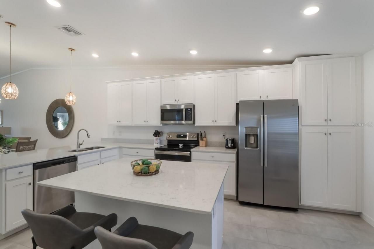 5721 Palmer Circle, Unit 201, Bradenton, FL 34211 Photo