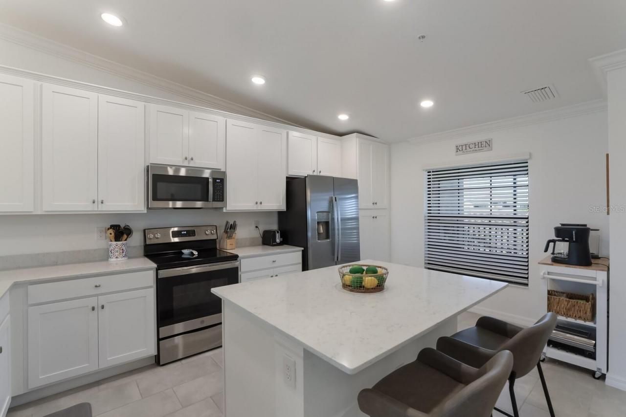 5721 Palmer Circle, Unit 201, Bradenton, FL 34211 Photo