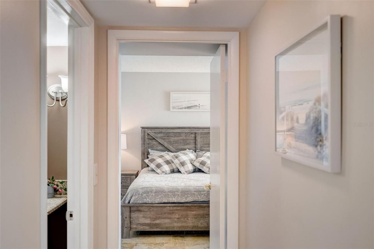 2425 Gulf Of Mexico Drive, Unit 14B, Longboat Key, FL 34228 Photo