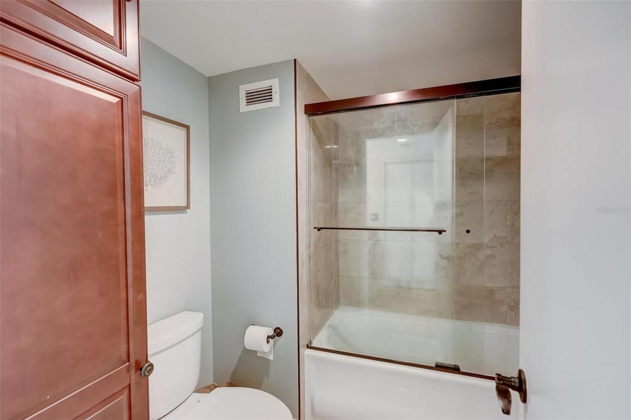 2425 Gulf Of Mexico Drive, Unit 14B, Longboat Key, FL 34228 Photo