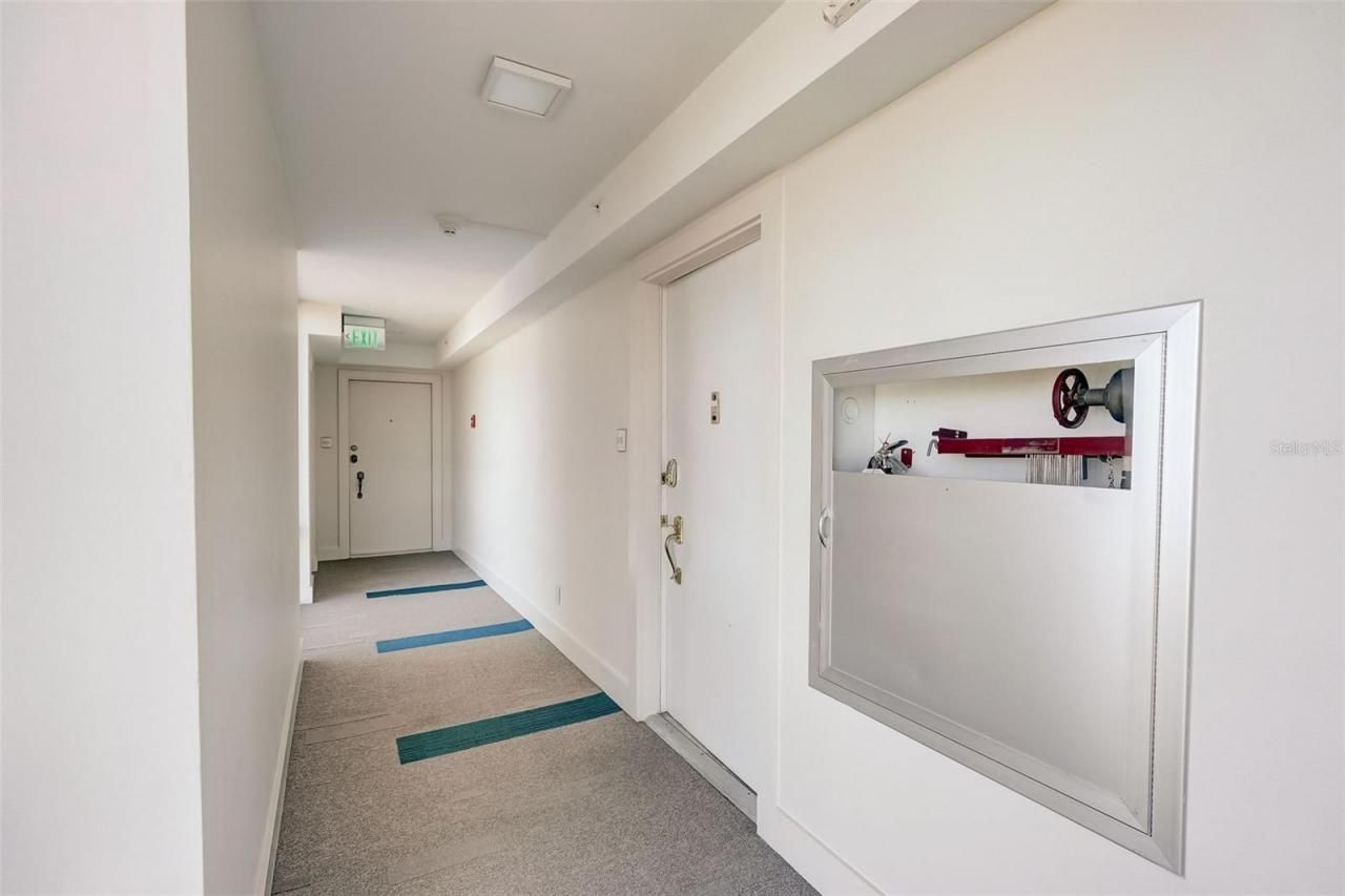 2425 Gulf Of Mexico Drive, Unit 14B, Longboat Key, FL 34228 Photo